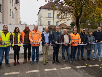 Verkehrsfreigabe der Leinbergerstraße in Moosburg: Ein voller Erfolg - DE