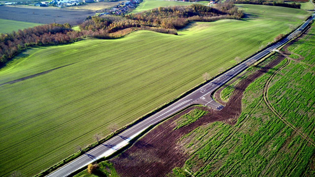 Silnice II/380 – rekonstrukce úseku Hovorany–Mutěnice - Road and bridge construction