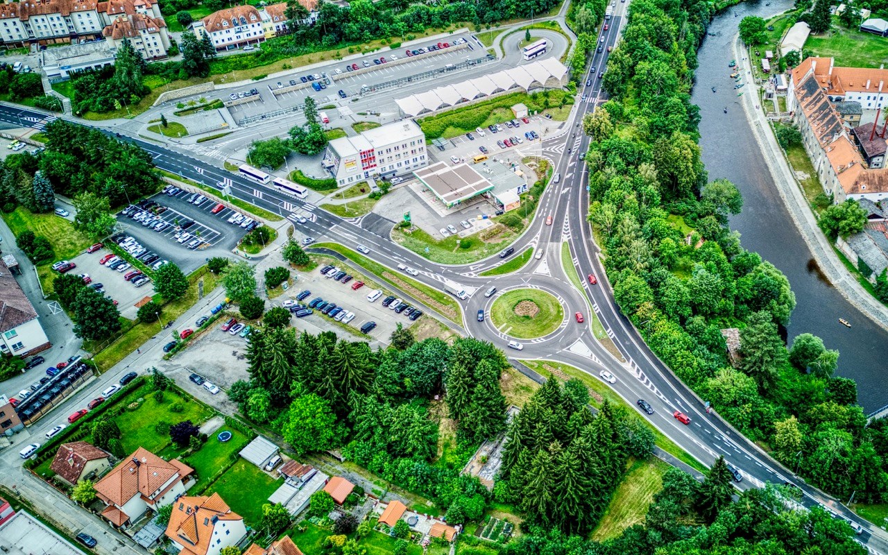 Český Krumlov – výstavba okružní křižovatky pod autobusovým nádražím - Road and bridge construction Český Krumlov – výstavba okružní křižovatky pod autobusovým nádražím - Road and bridge construction