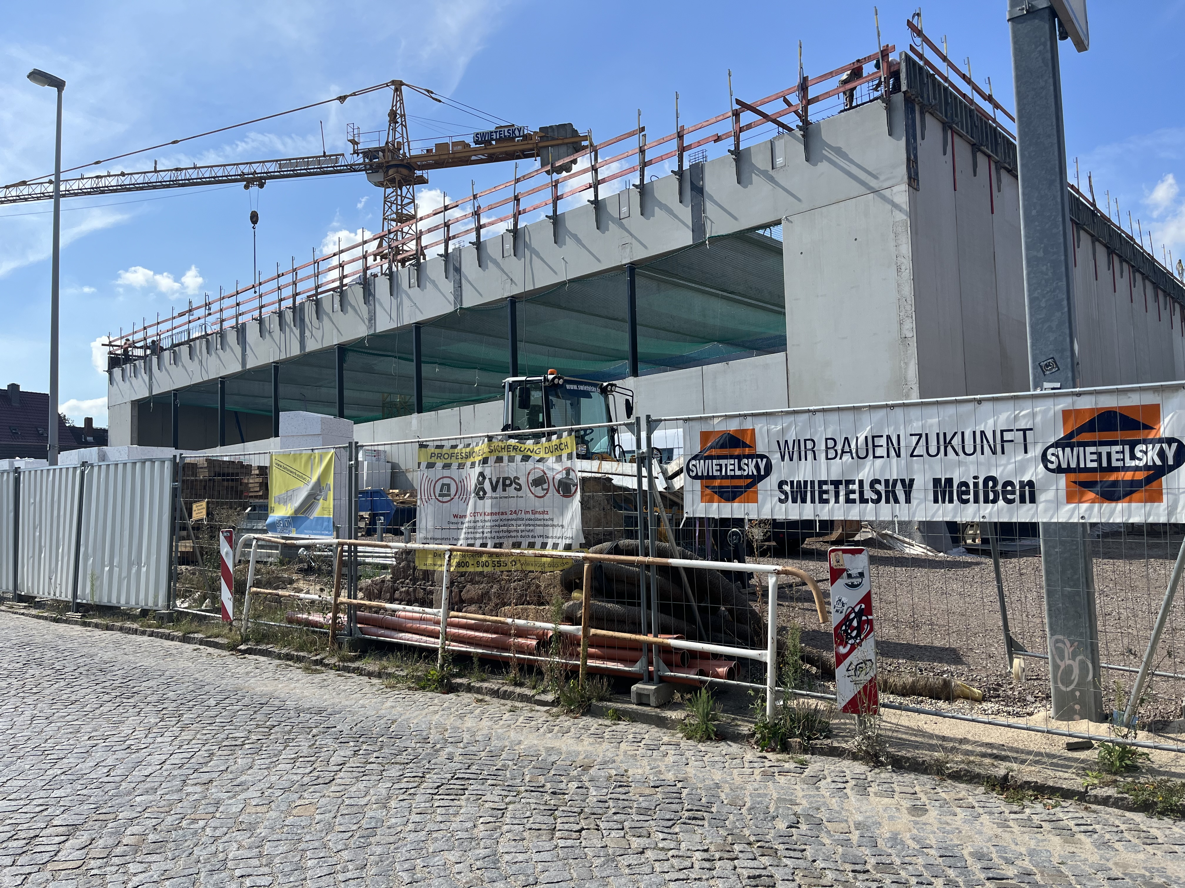 Neubau der 3-Feld-Sporthalle in Oschatz: Ein Großprojekt für Sport und Gemeinschaft - DE